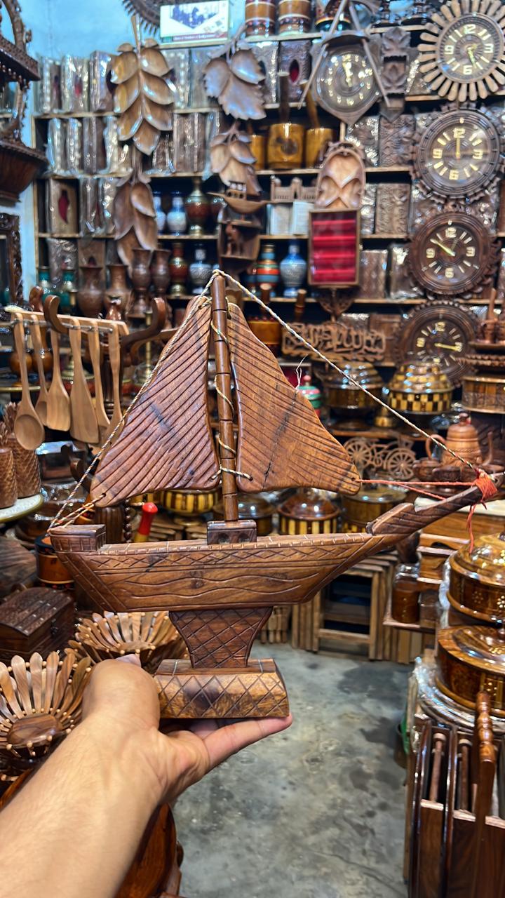 ZAISEN handcrafted wooden sailboat model for desk display